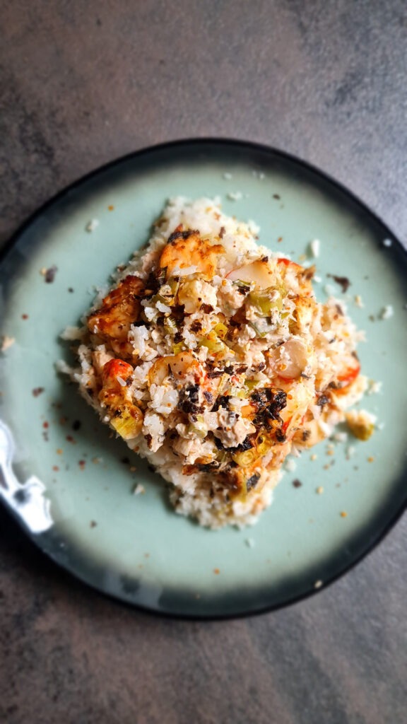 eine Portion Baked Sushi auf einem Teller